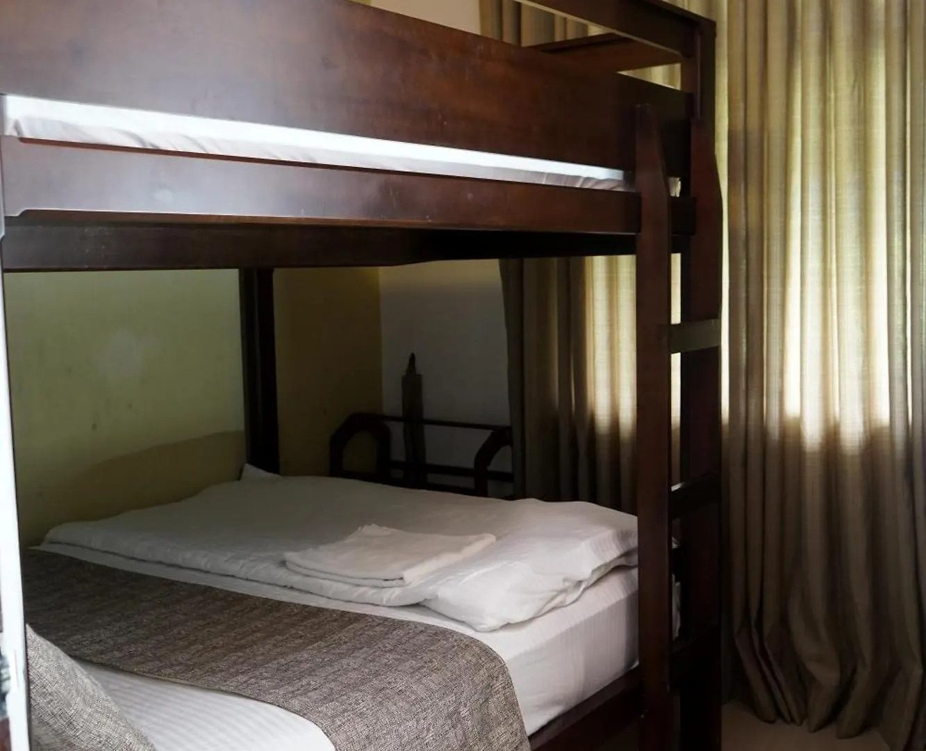 Nuwaraeliya Lake Infinity Luxury Villas Nuwara Eliya